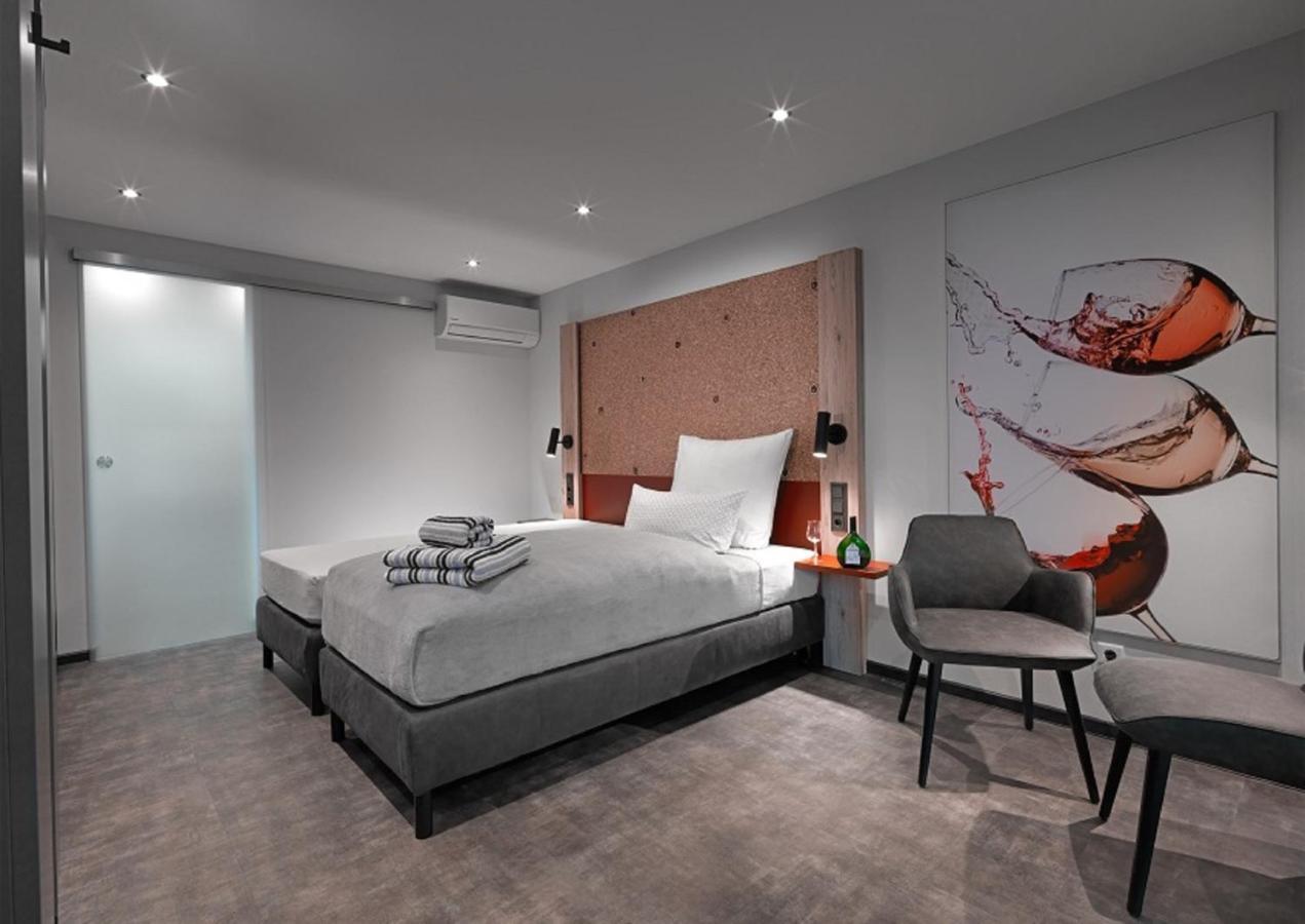 Weinmotel Simon 1 A Алценау-ин-Унтерфранкен Екстериор снимка
